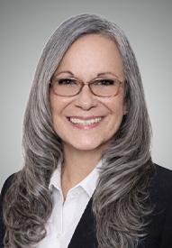 Lori Ann Prill headshot