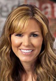 Maggie Martinek headshot