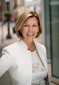 Dianne Crosby headshot