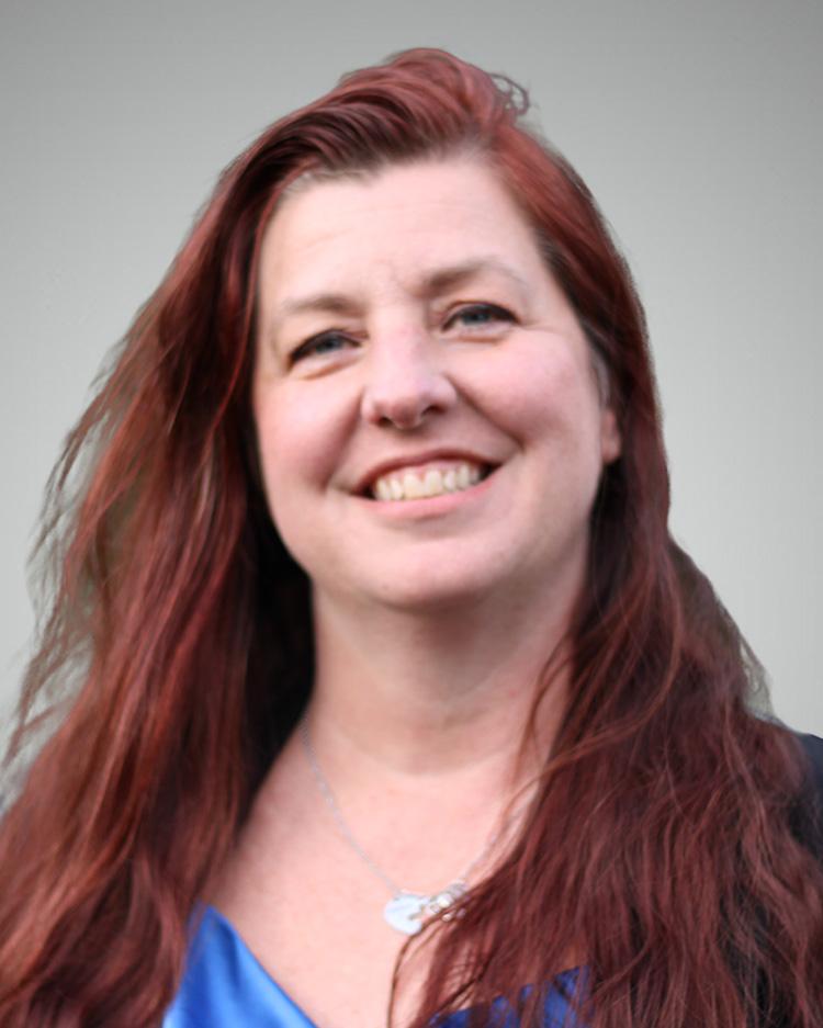 Tabatha Hughes headshot