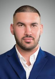 Daniel Pardo headshot