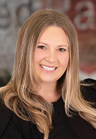 Christin Warme headshot