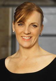 Leslie Struthers headshot