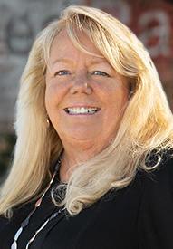 Jennifer Watson headshot