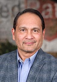 Robert Szalay headshot