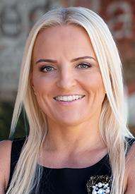 Ania Kozera headshot